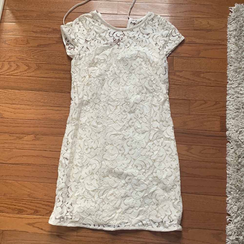 Lace white dress, perfect for a bridal shower